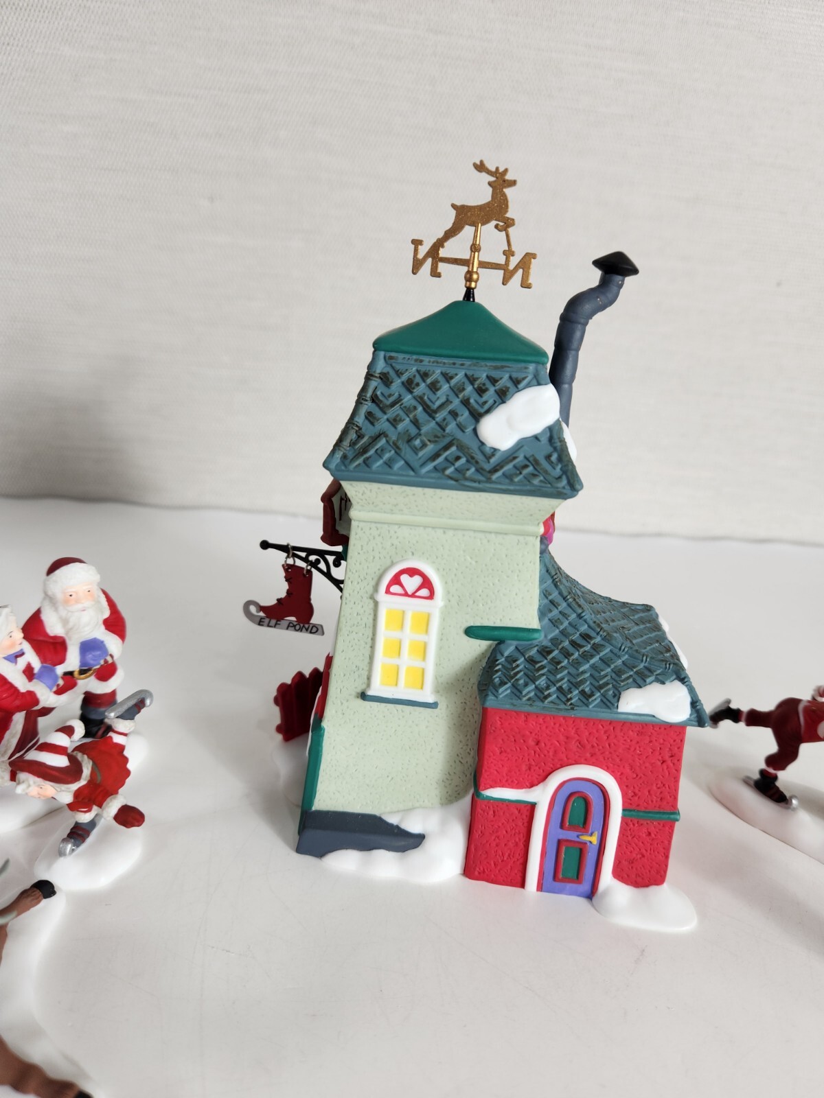 Dept 56 Peppermint Skating Party Christmas Santa Ice Reindeer Mrs Claus 6 Piece