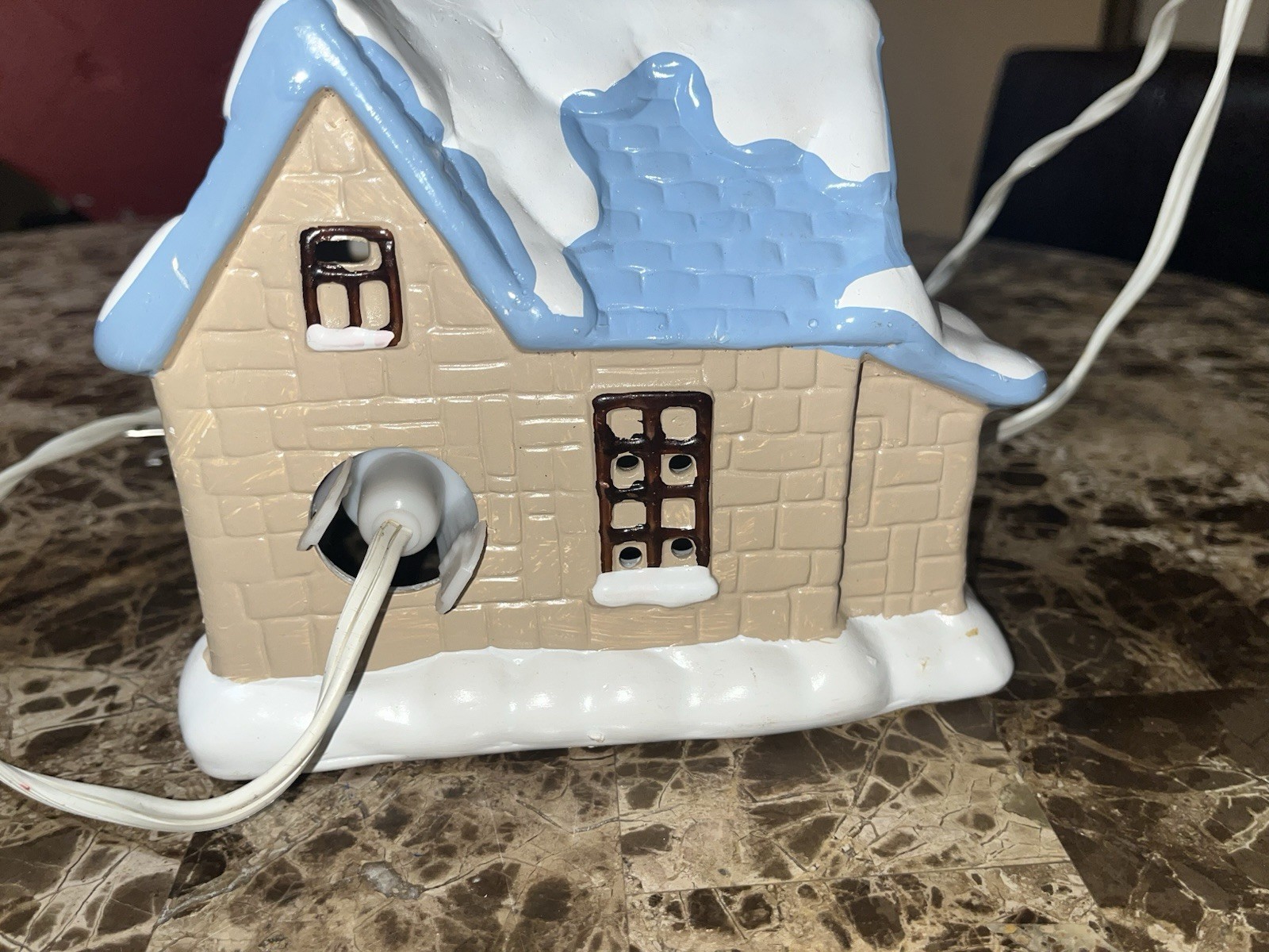 Lighted Country Cottage House of Lloyd Porcelain Snow Covered 1987 VTG