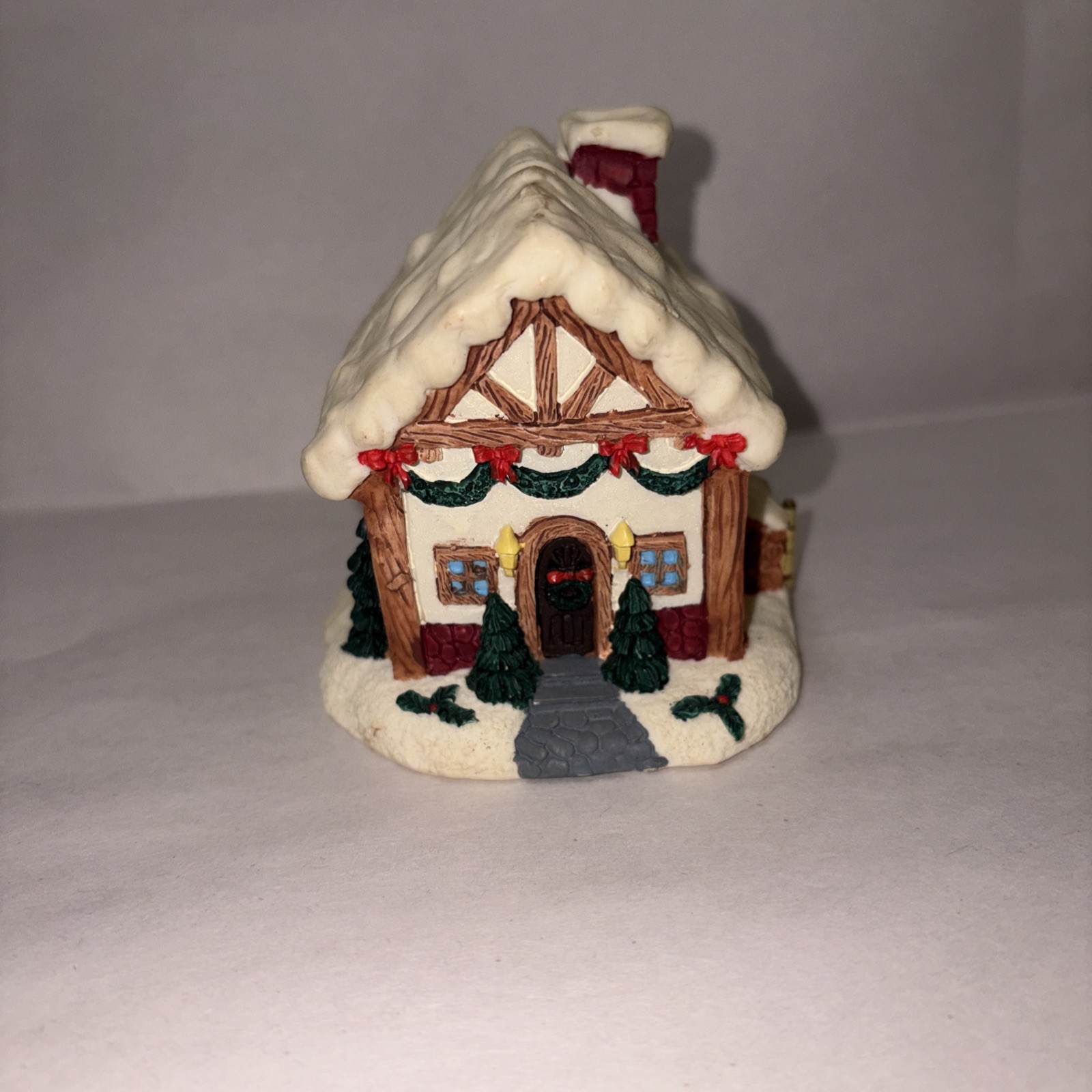 Midwest Cannon Falls Christmas Hinged Cottage Santa Mrs Claus Resin House Decor