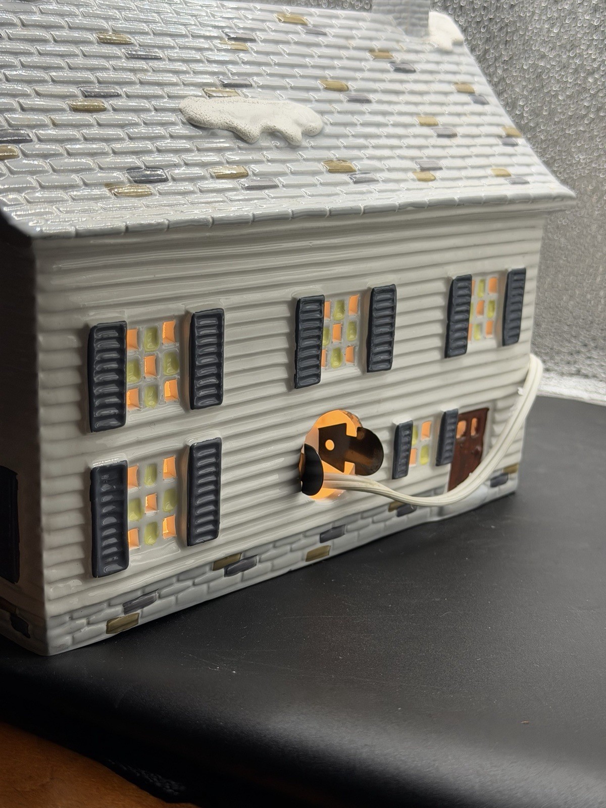 Department 56 Snow Village Cumberland House Ceramic Hand Painted 1987 Retired