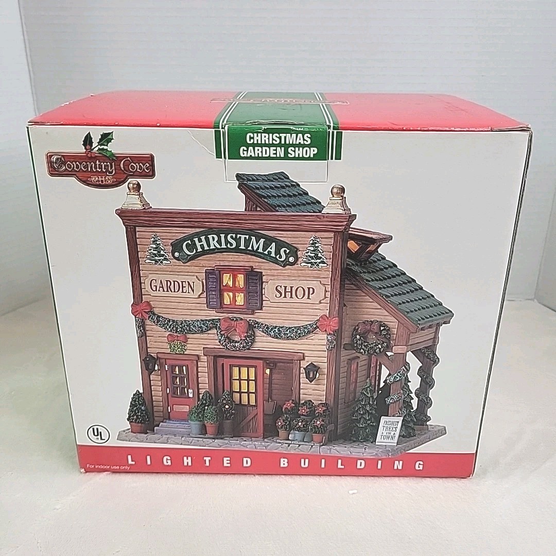 Lemax 2007 Christmas Garden Shop Coventry Cove Pine Tree Wreaths Poinsettias New