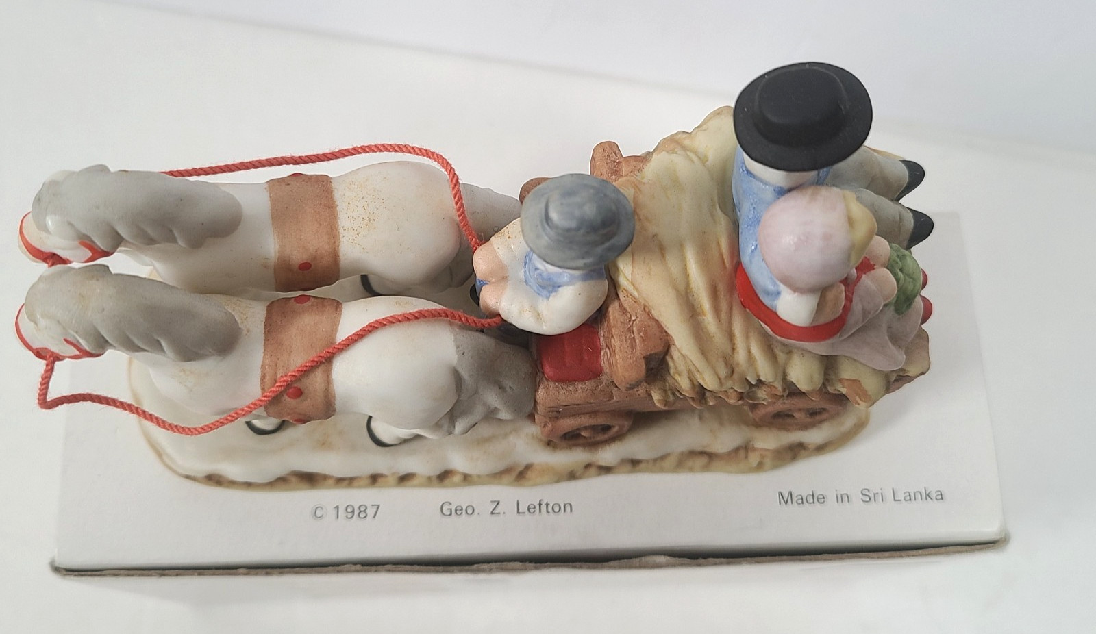 1989 Geo Z Lefton Colonial Village 2 Horse Drawn Carriage SD06456 with Box