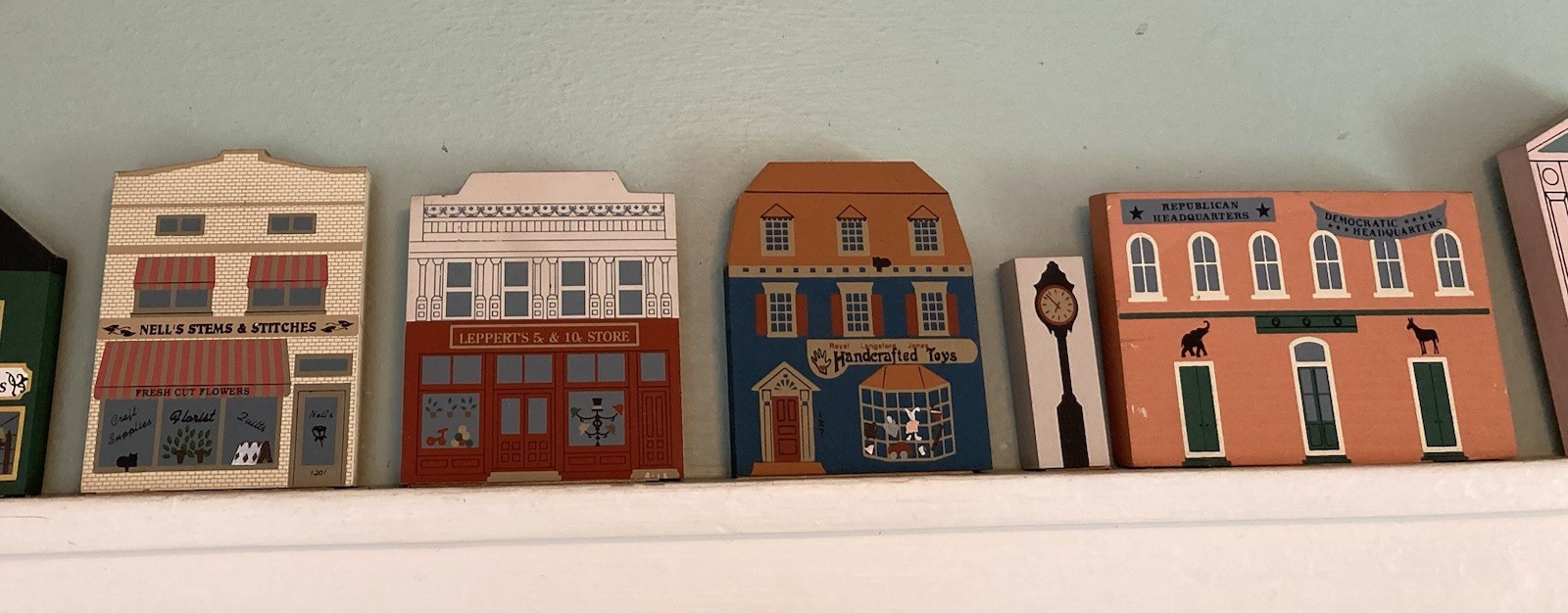 Lot of 30 Vintage Cat’s Meow Buildings – Various Series ’80’s & ’90’s, PA,VA,etc