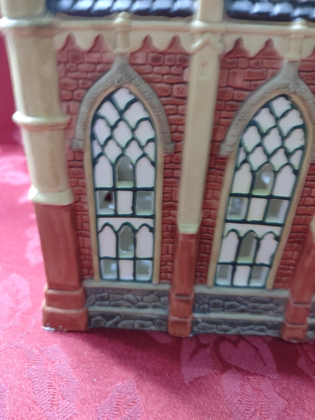 Heartland Valley Village 2000 Cathedral Church Limited Edition O’well W/light