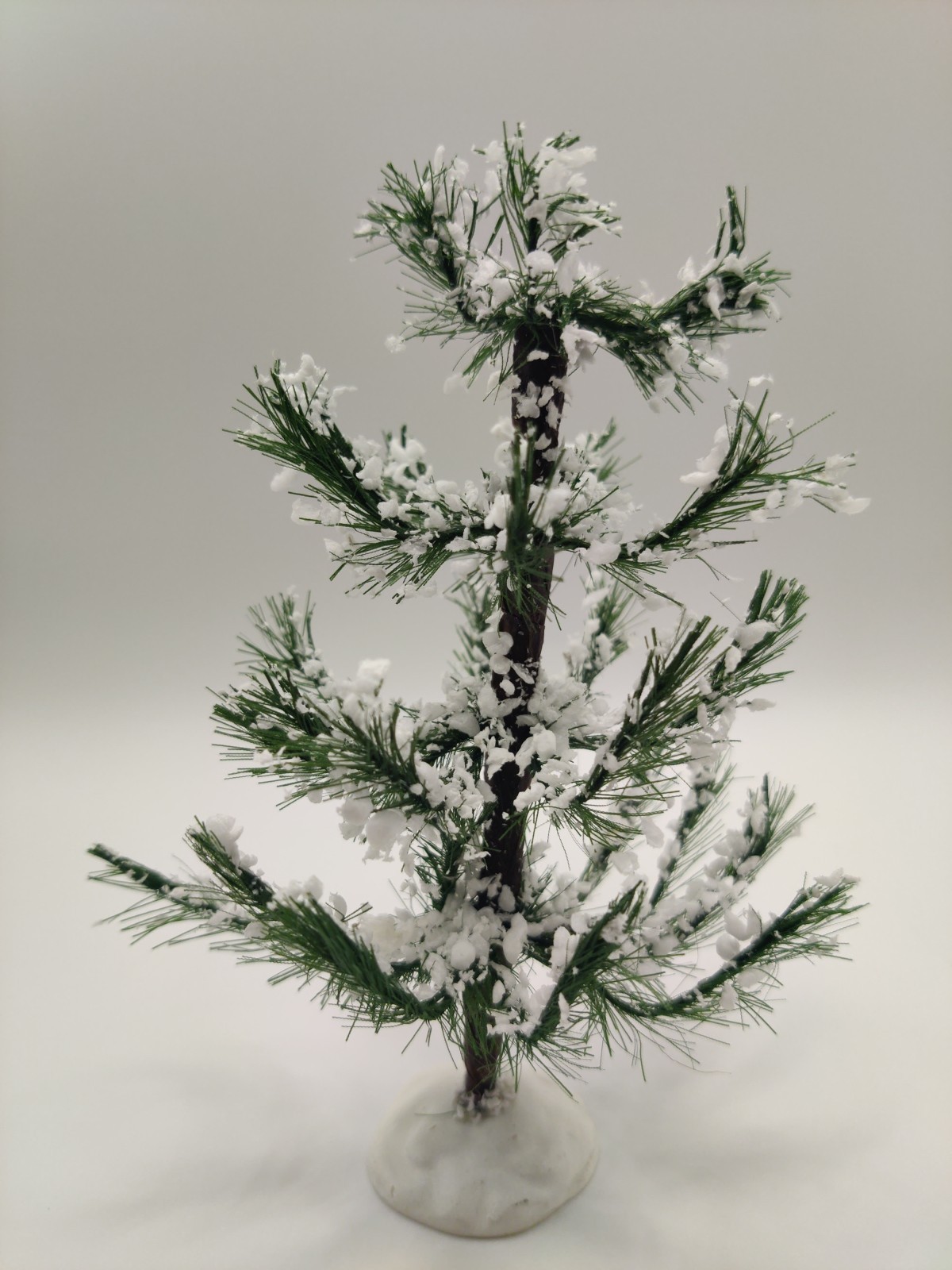 Snowy White Pine Christmas Tree Village Accessory Lemax 6″ 74173