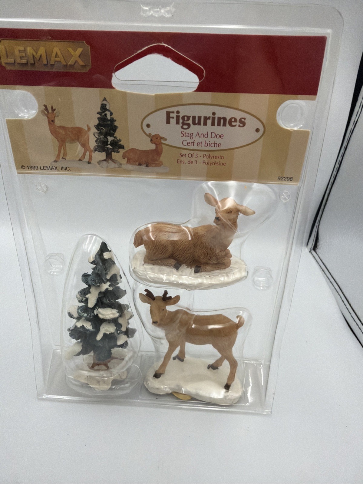 Lot Of 4 VTG NIP RETIRED 1999, 2004, 2006 LEMAX FIGURINES Accessories
