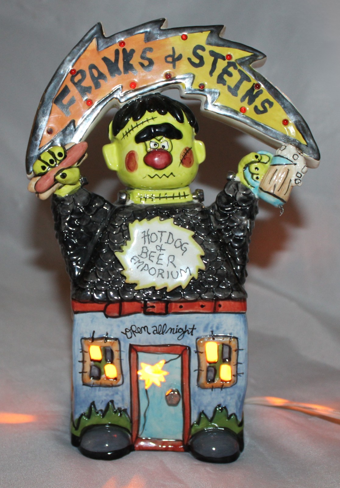 Blue Sky Clayworks 2004 Franks & Steins Hotdog Beer Emporium Light Up House