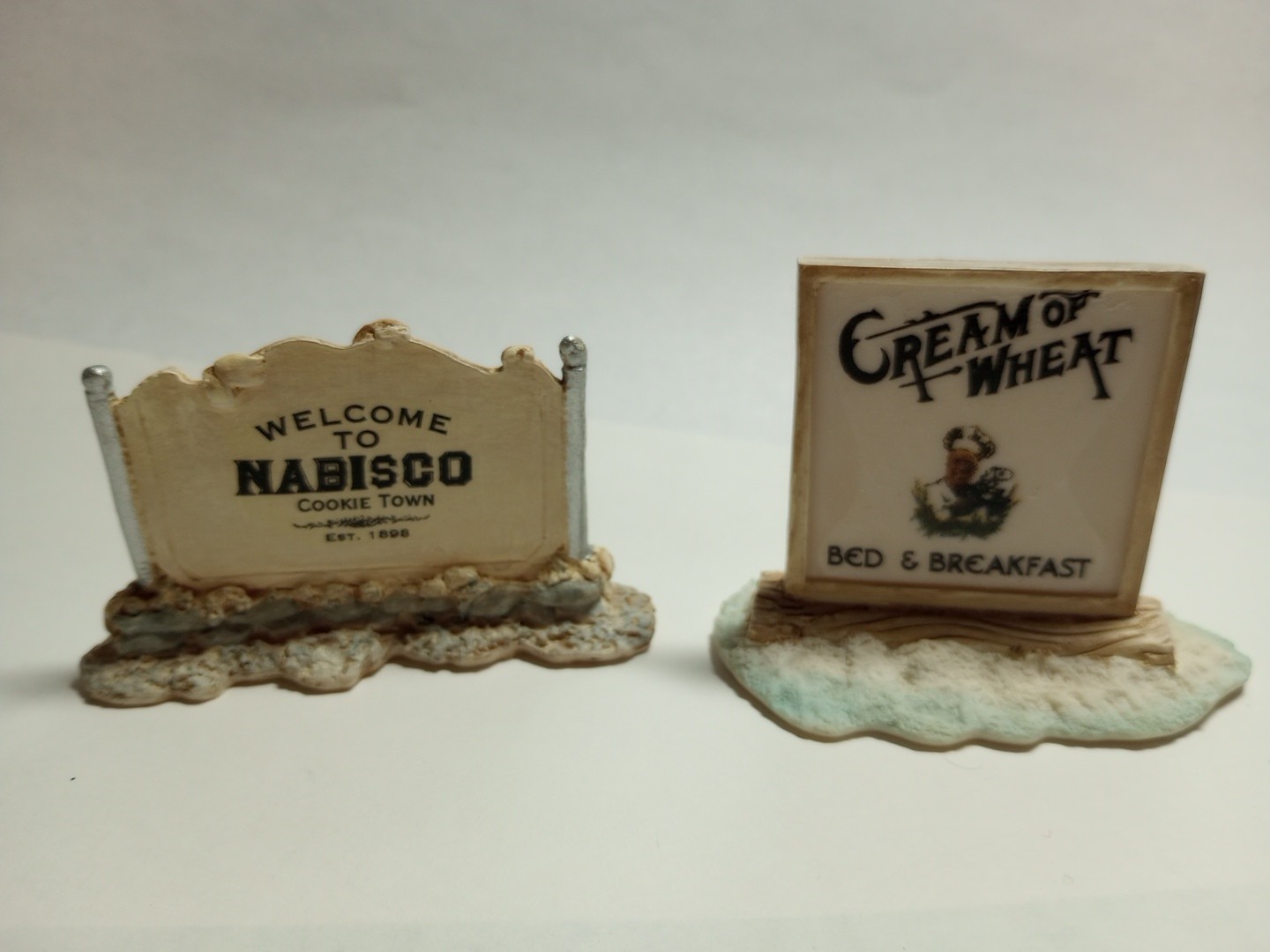 Decorative Village Accessories Set 2 Signs “Welcome To Nibisco”&Cream Of Wheat”