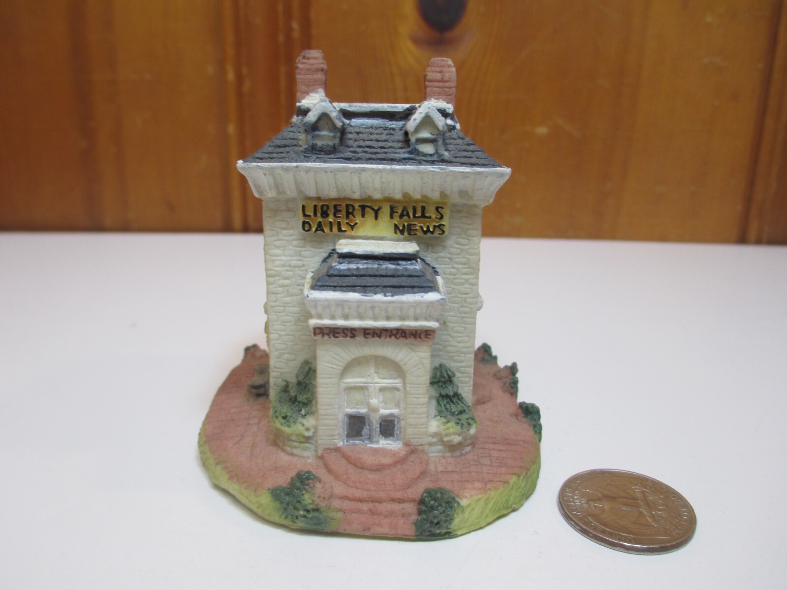 Vintage 1993 Liberty Falls Daily News Office Plant AH43 The Americana Collection