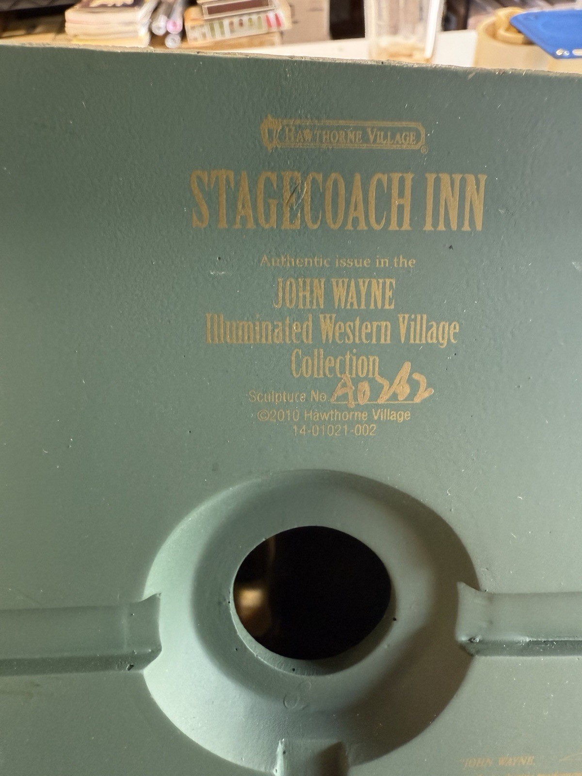 RARE Hawthorne Village John Wayne Stagecoach Inn Western Village w/ Figures