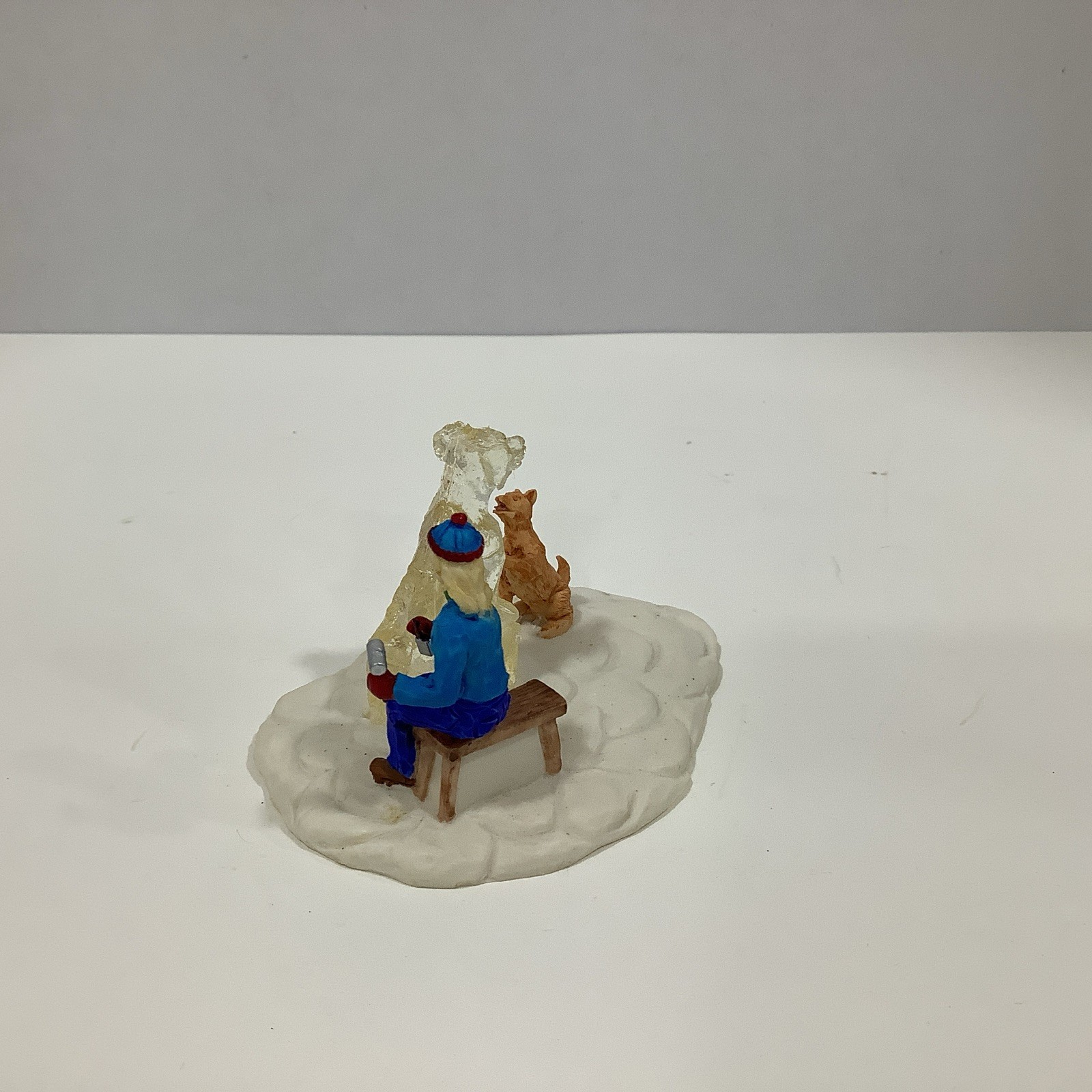 Hearthside Vail Village #83290 Accessory Poly-Resin Canine Confusion