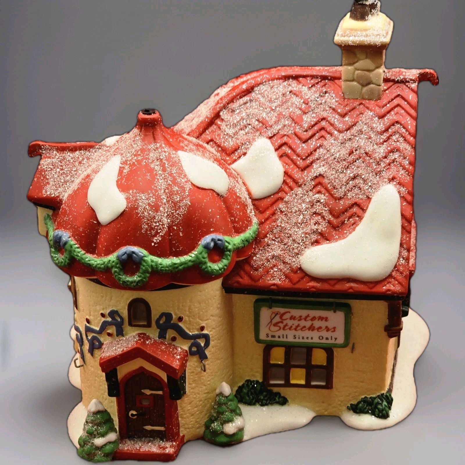 North Pole Series DEPT 56 NIB CUSTOM STITCHERS RETIRED ELF LAND CHRISTMAS SHOP