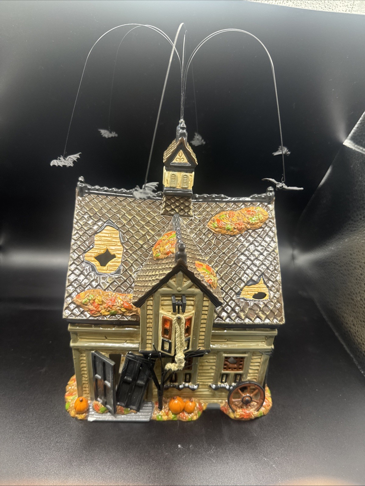 Department 56 Snow Village Creepy Creek Carriage House Halloween 55055