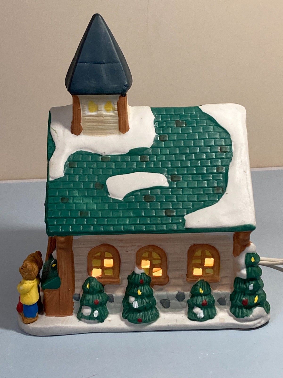 Teddy Bear Lighted Church 5x6x7in VTG 1996 North Pole Express Christmas Village