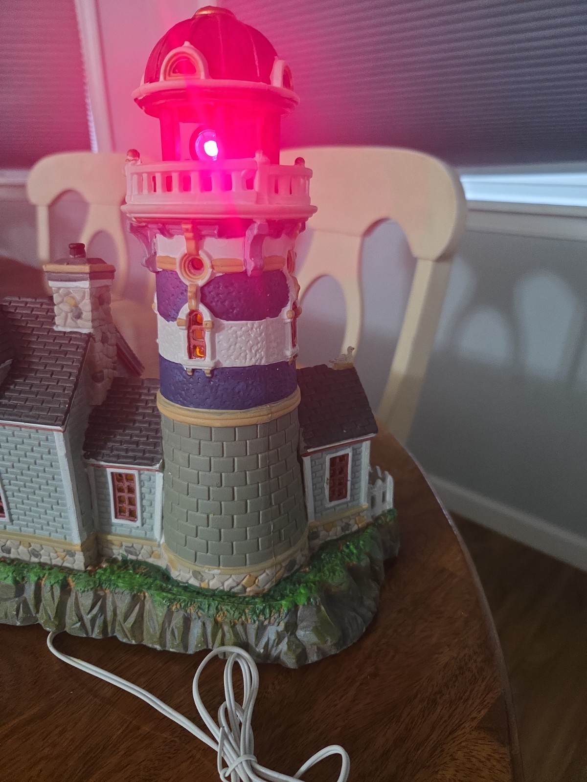 Lemax Village 2009 Windward Point Lighthouse Plymouth Corners #95862 No Birds