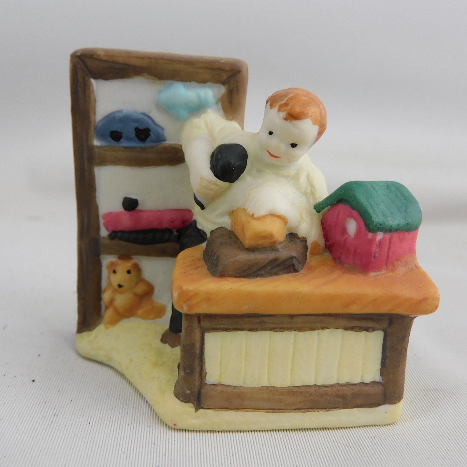Toy Shop with Toy Maker In Window Lemax Christmas Village Lighted Porcelain 6.5″