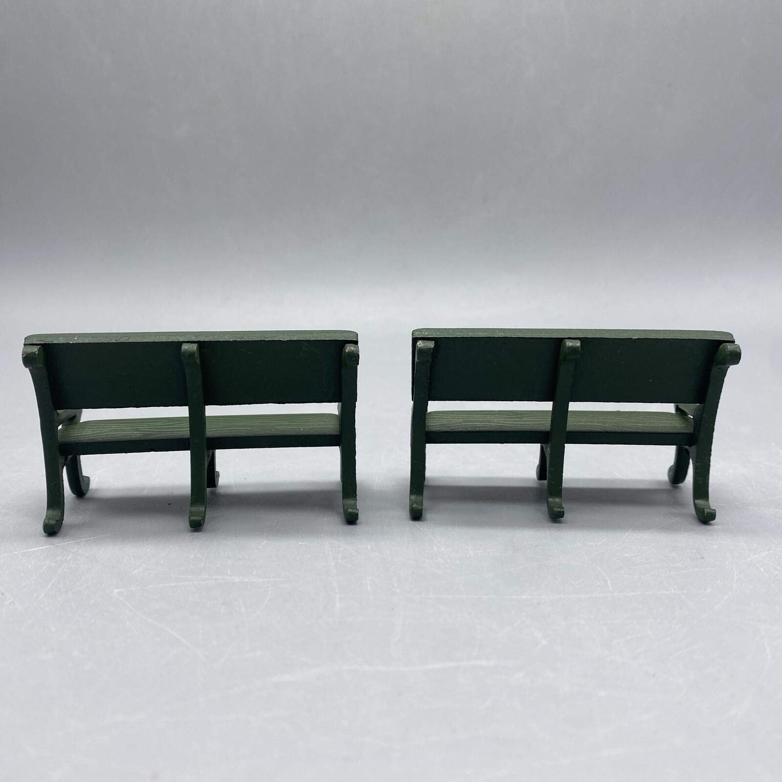 Lot of 2 Dept 56 Village Metal Park Benches Green 2.5 inches
