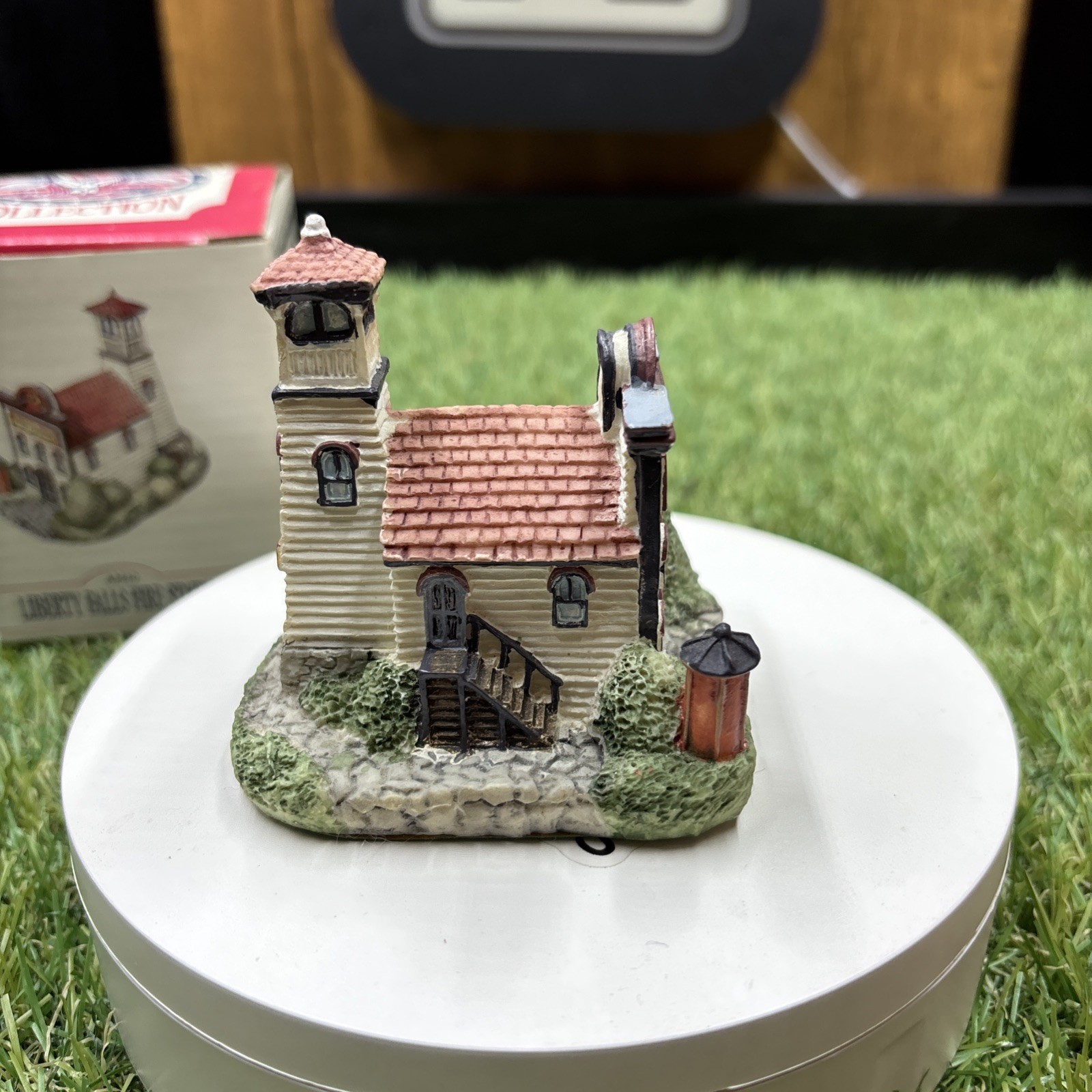 1992 Liberty Falls Fire Station AH10 Americana Collection in box