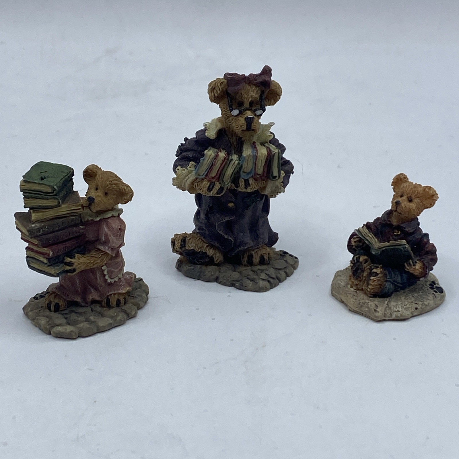 Boyds Town Village 3 Mini Figurines Library Bears Books Ms Griz Bailey York