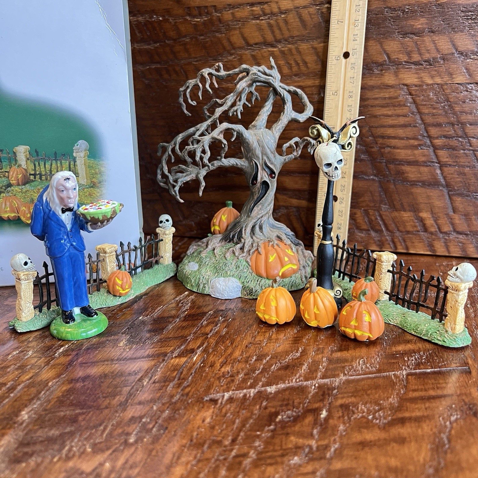 Department 56 Halloween Gravely Landscape 56.53060 Village Accessories Dept