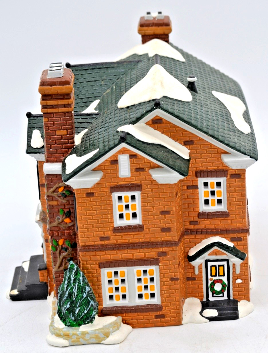 Department 56 The Original Snow Village – 2000 HOLLY LANE #54977 EUC 1999