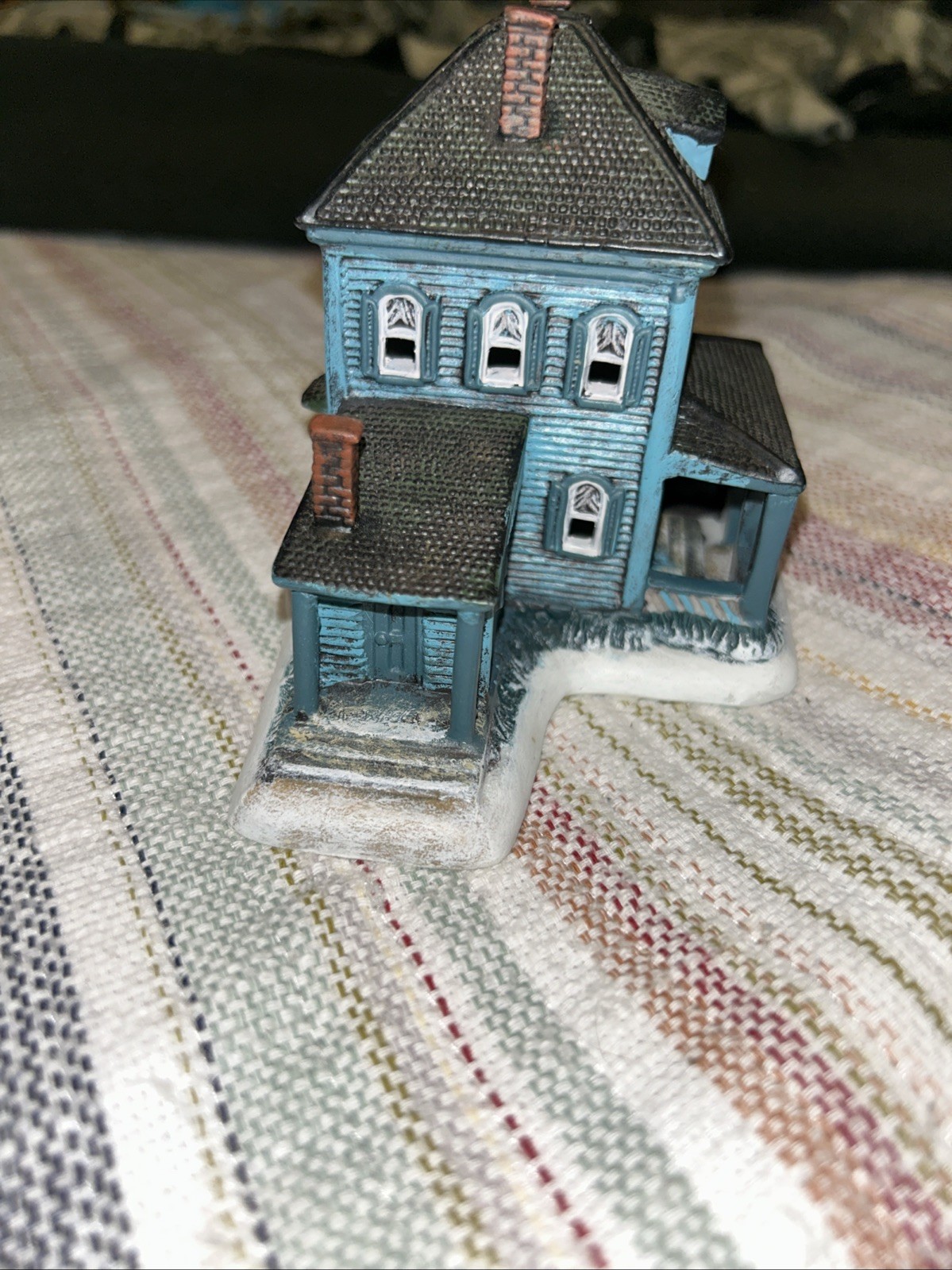 Lang & Wise Town Hall Collectibles 1998 Mitchell Homestead NIB