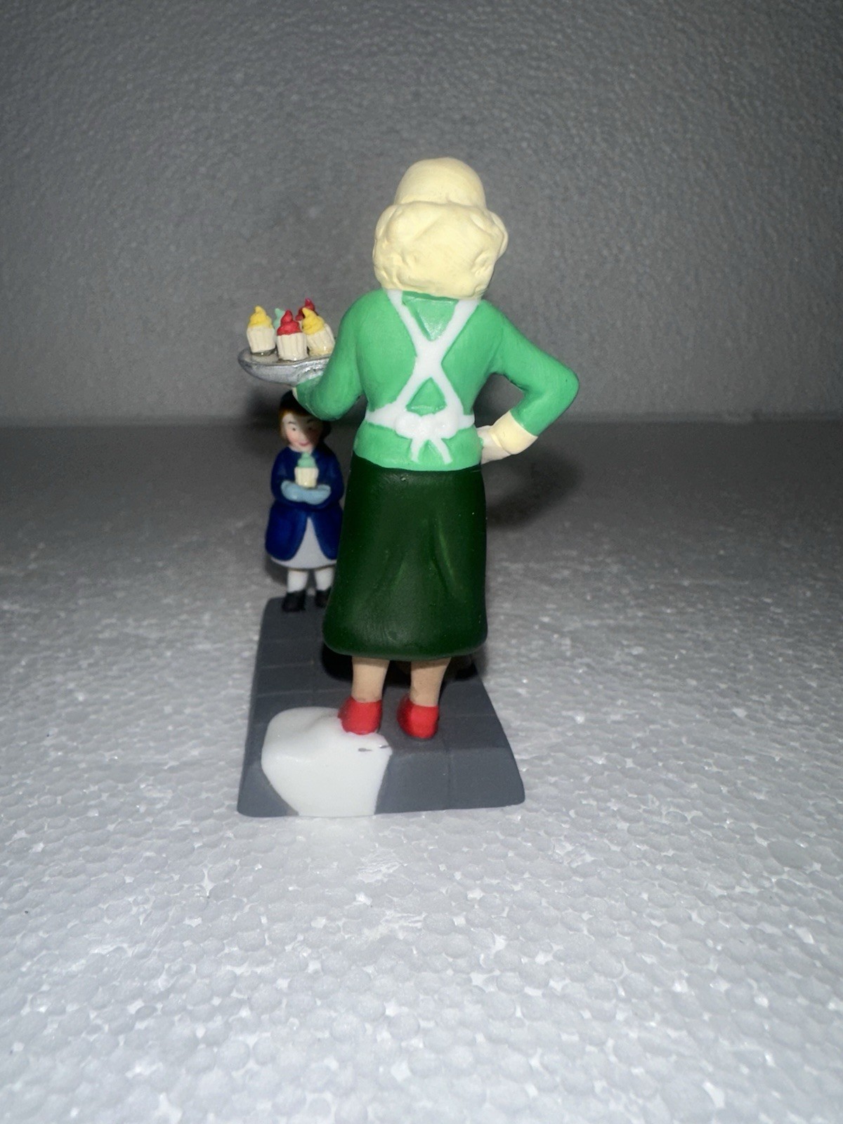 Department 56 “Christmas Cupcakes” (Rare) Very Hard To Find- 4050196
