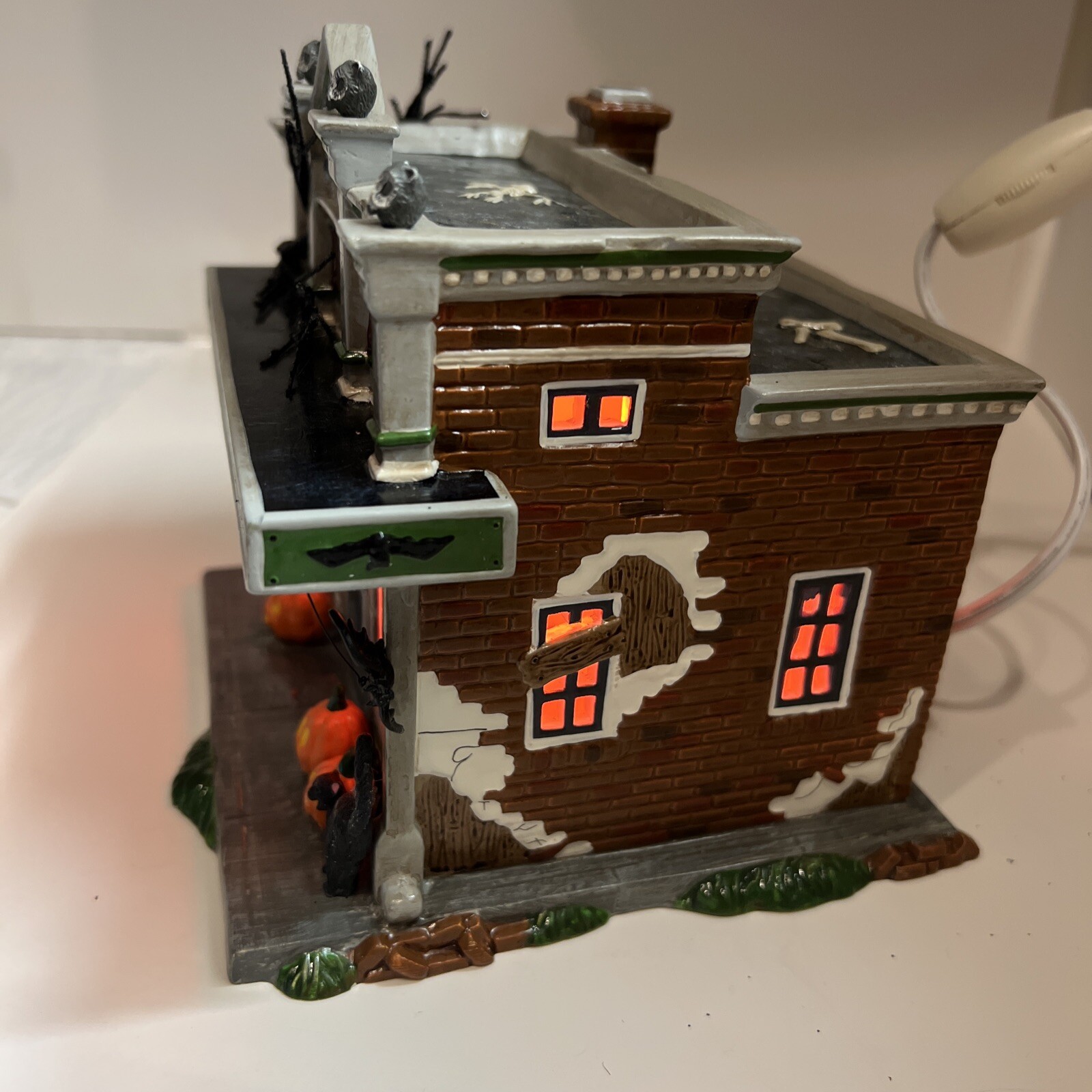 Department 56 Creepy’s Pet Shop 20.88569 Set of 4 Time To Celebrate