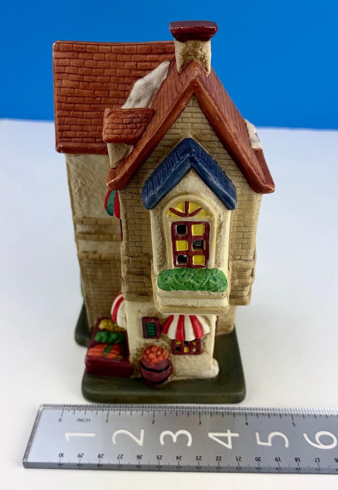 Dickens Grocery Store 1995 Porcelain Collectible Christmas Village