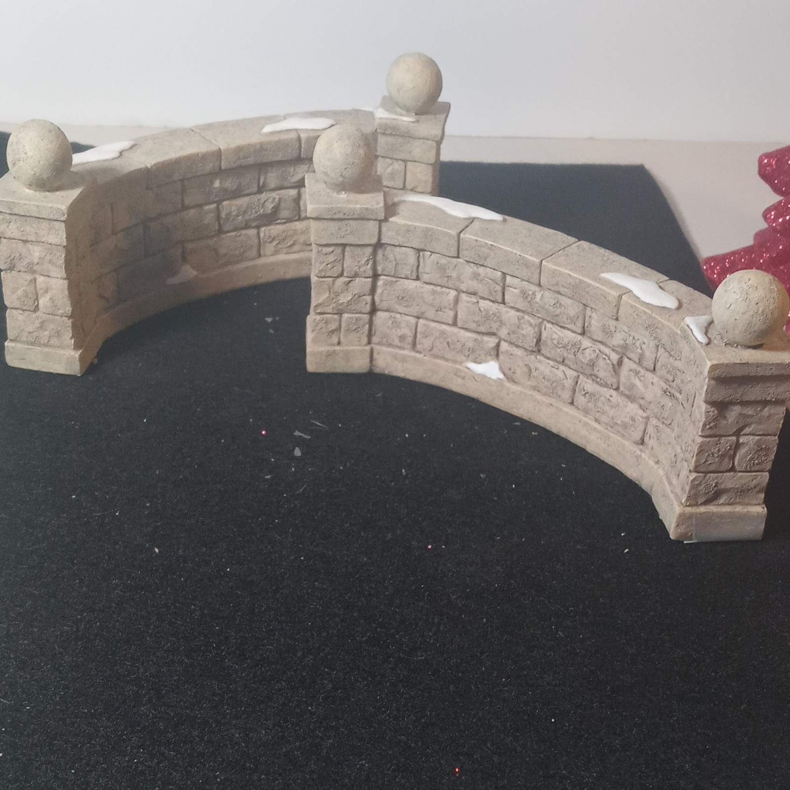 Department 56 Hand Painted Stone Wall Christmas Village Resin Decoration