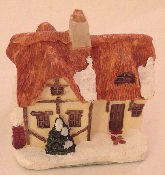 1988 RSVP A Dickens Christmas CRATCHITT COTTAGE Vintage Miniature Cottage Box
