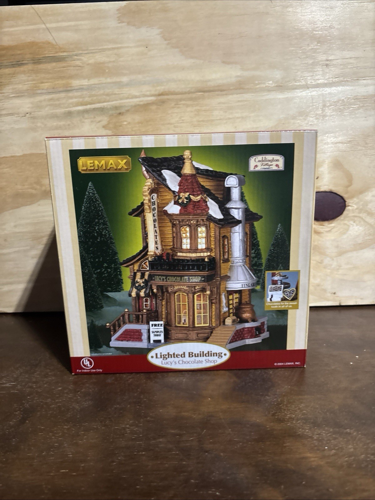 Lemax 2004 Lucy’s Chocolate Shop Porcelain 45052 Caddington Village House