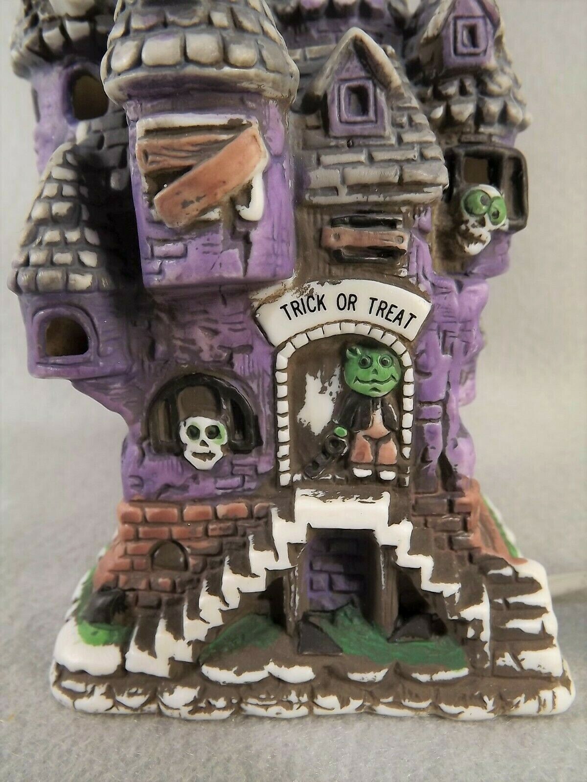 Mini Haunted House Light Skeletons Monster Porcelain Unbranded 5.5 x 3 inches