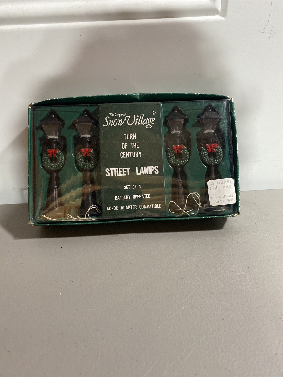 Dept 56 Snow Village Turn of the Century STREET LAMPS battery operated 4pc