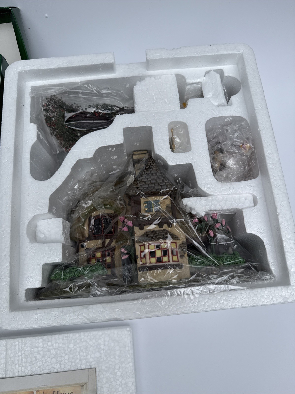 Department 56 Dickens Village Series Lighted Sweetbriar Cottage 58518 New