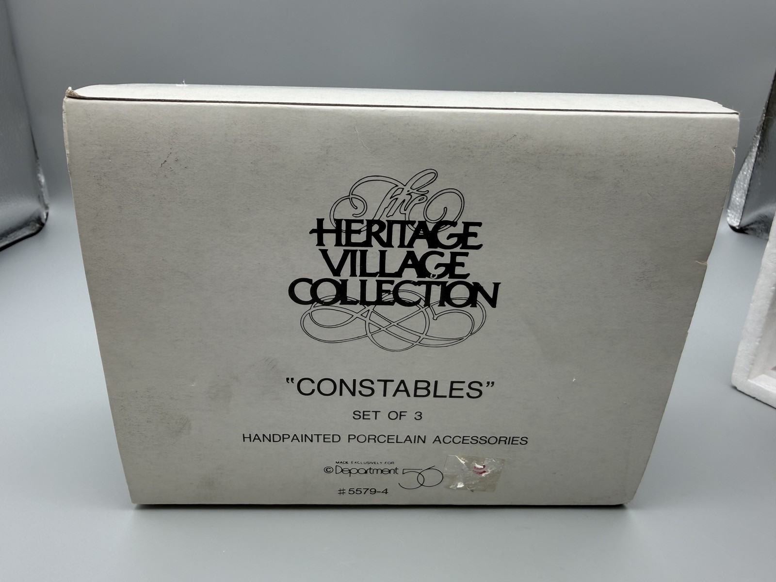 Vintage Dept 56 Heritage Village Constables 3 Porcelain Figurines & Lampppost