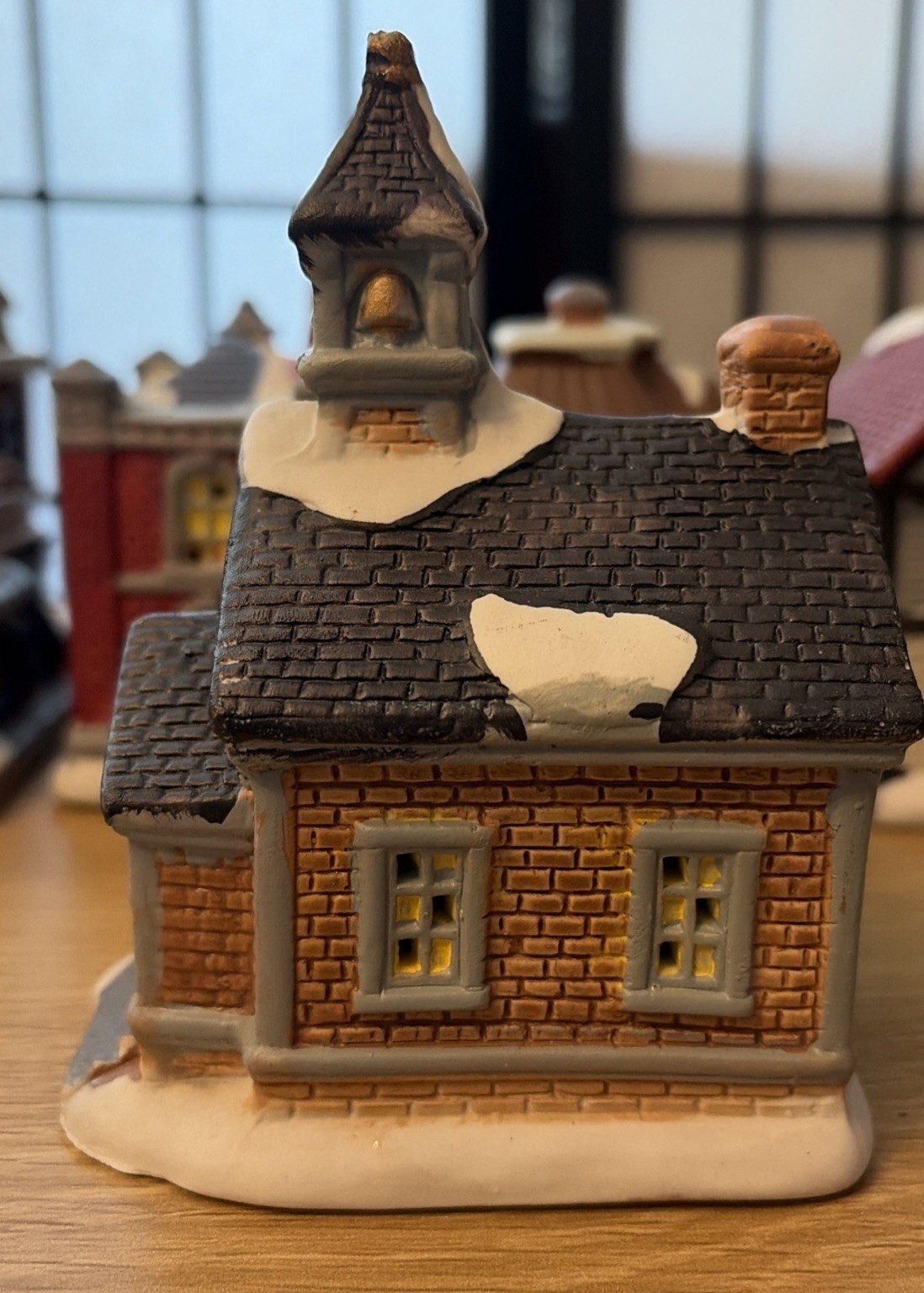Holiday Time 5 mini (4”) Light up Houses