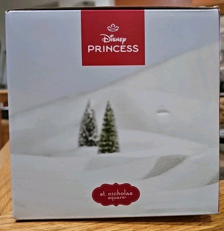NEW 2024 Disney Princess St. Nicolas Square Snow White at Well MSRP $69.99