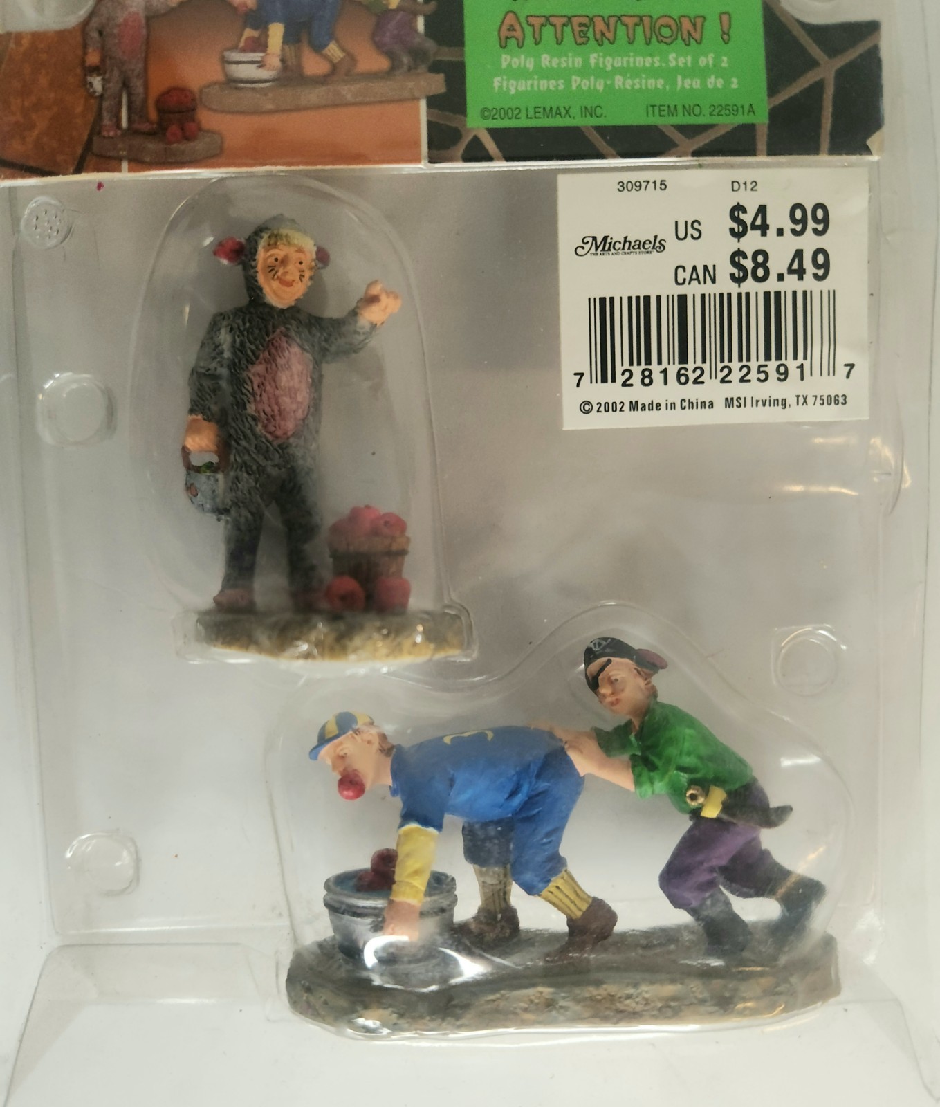 Halloween Spooky Town Lemax Mouse Pirate Apple Bucket Baseball Player