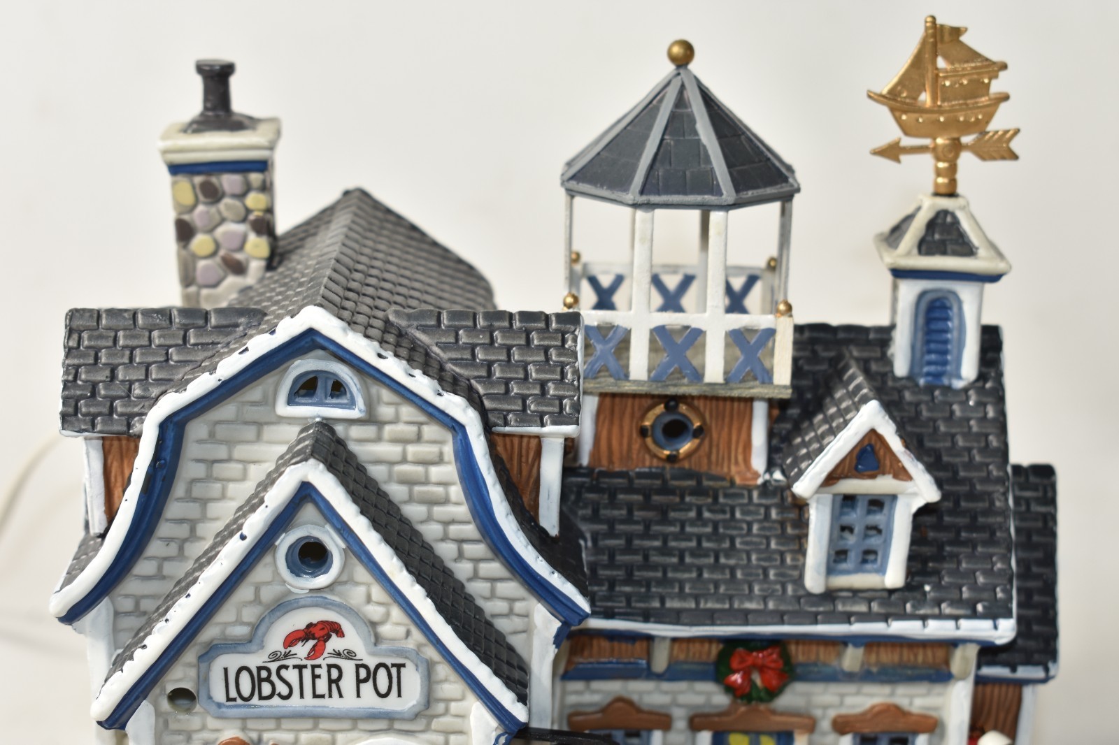 Lemax Plymouth Corners Lobster Pot 55265 Christmas Village Seafood Restaurant