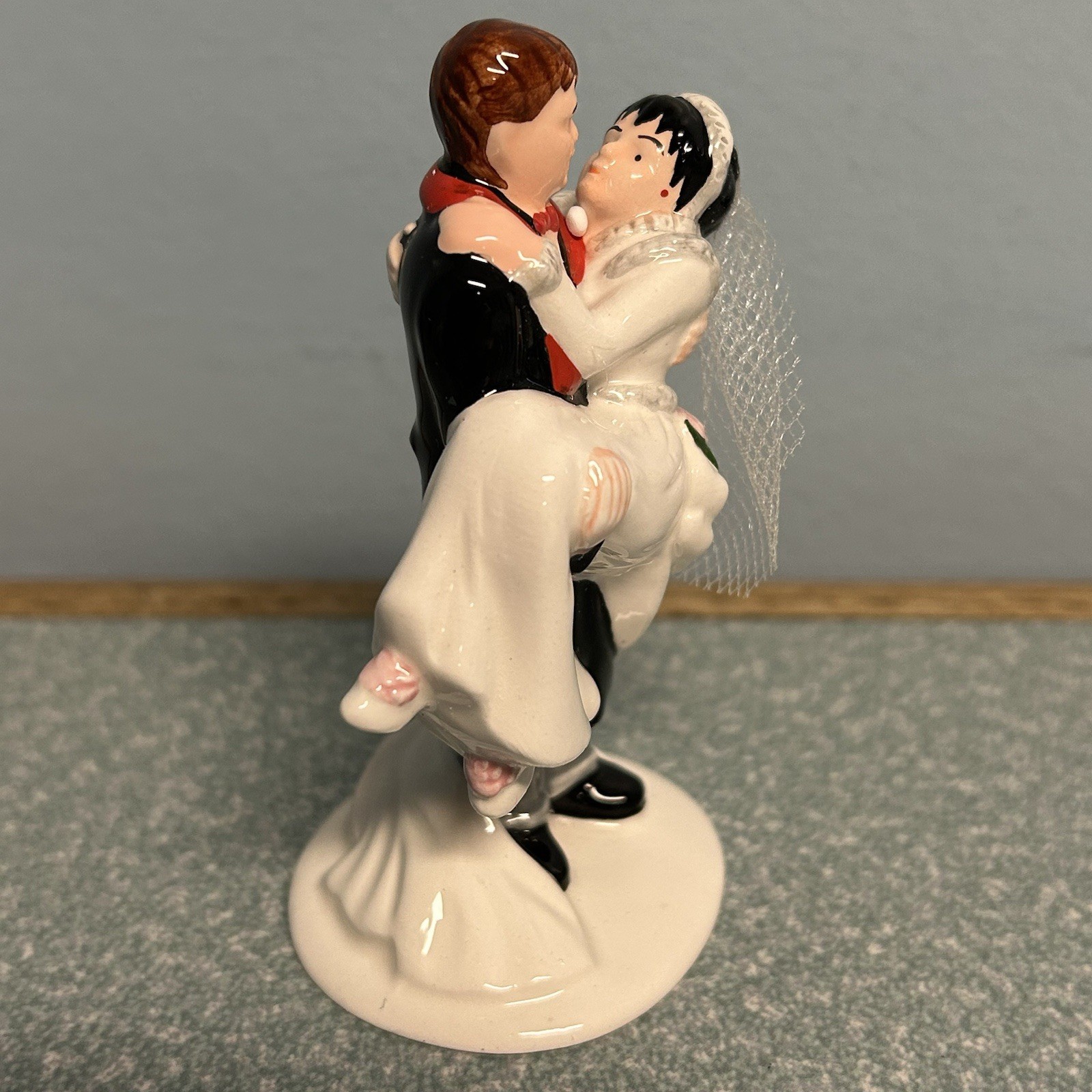 Department 56 Snow Village Just Married w/ Box – 54879, 2005 Retired