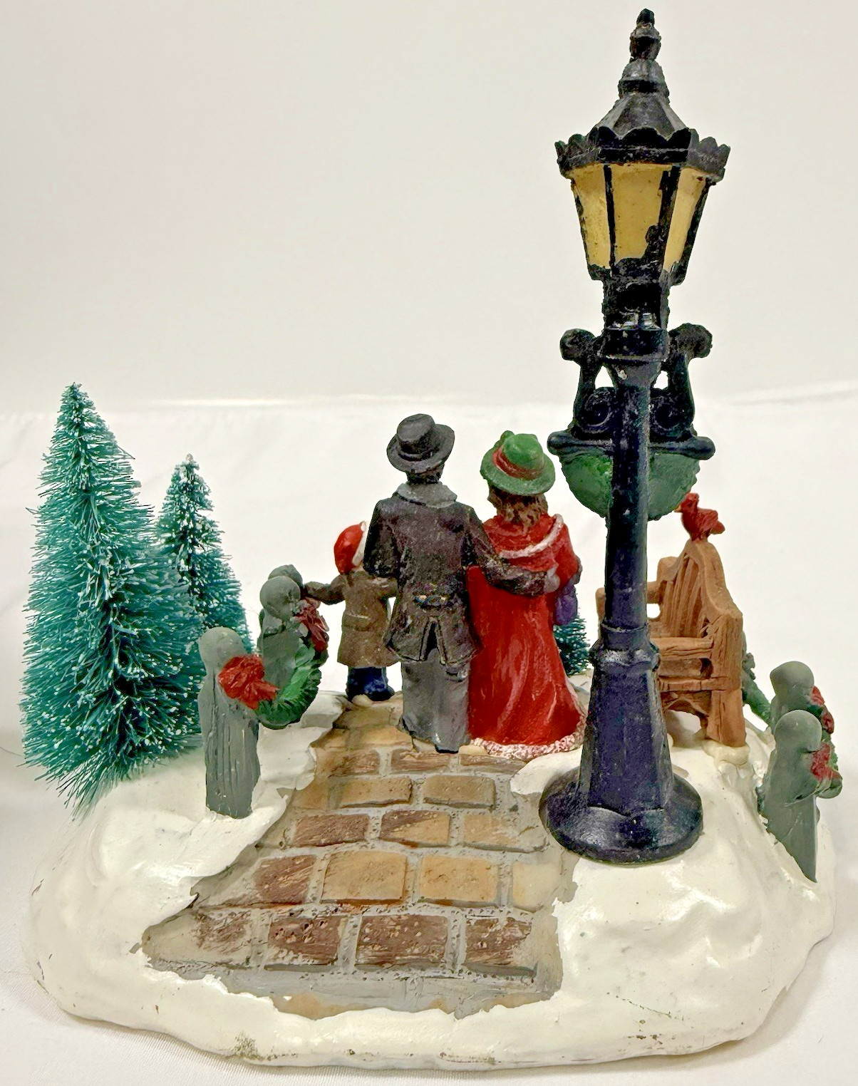 Christmas Traditional Vintage Collection Village family in park 2007