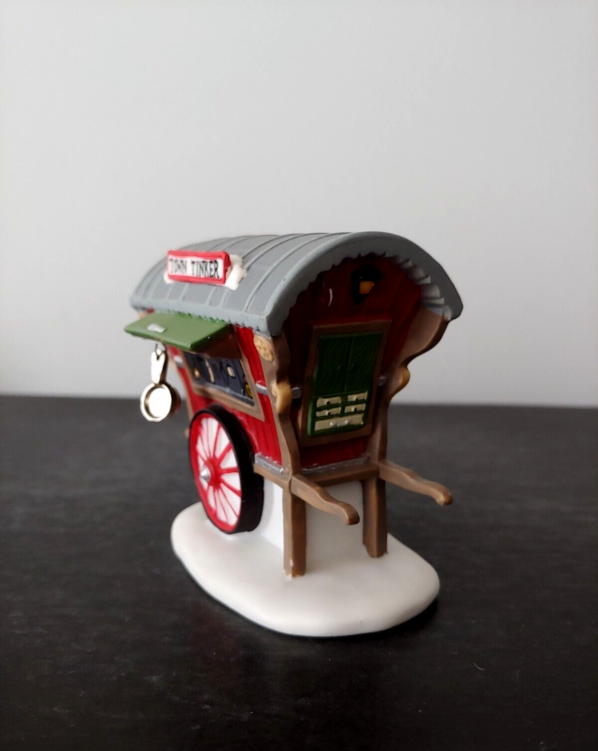 Department 56 TOWN TINKER Village Figurine RETIRED in box