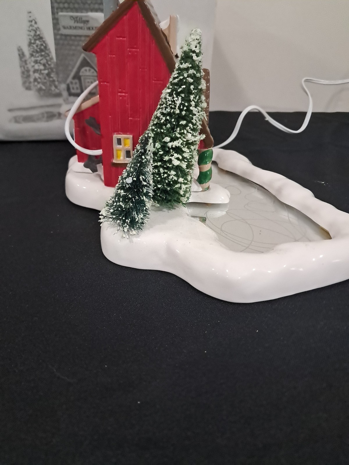 Department 56 Snow Village Warming House with Original Box NO Light 5145-4
