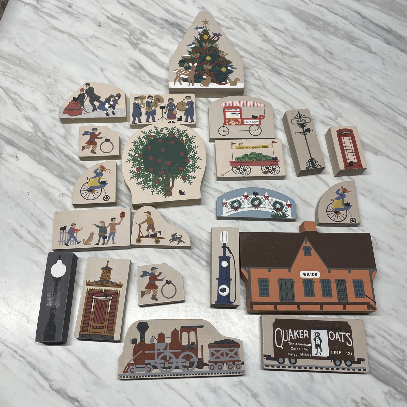 The Cats Meow Village 20 piece variety of Accessories