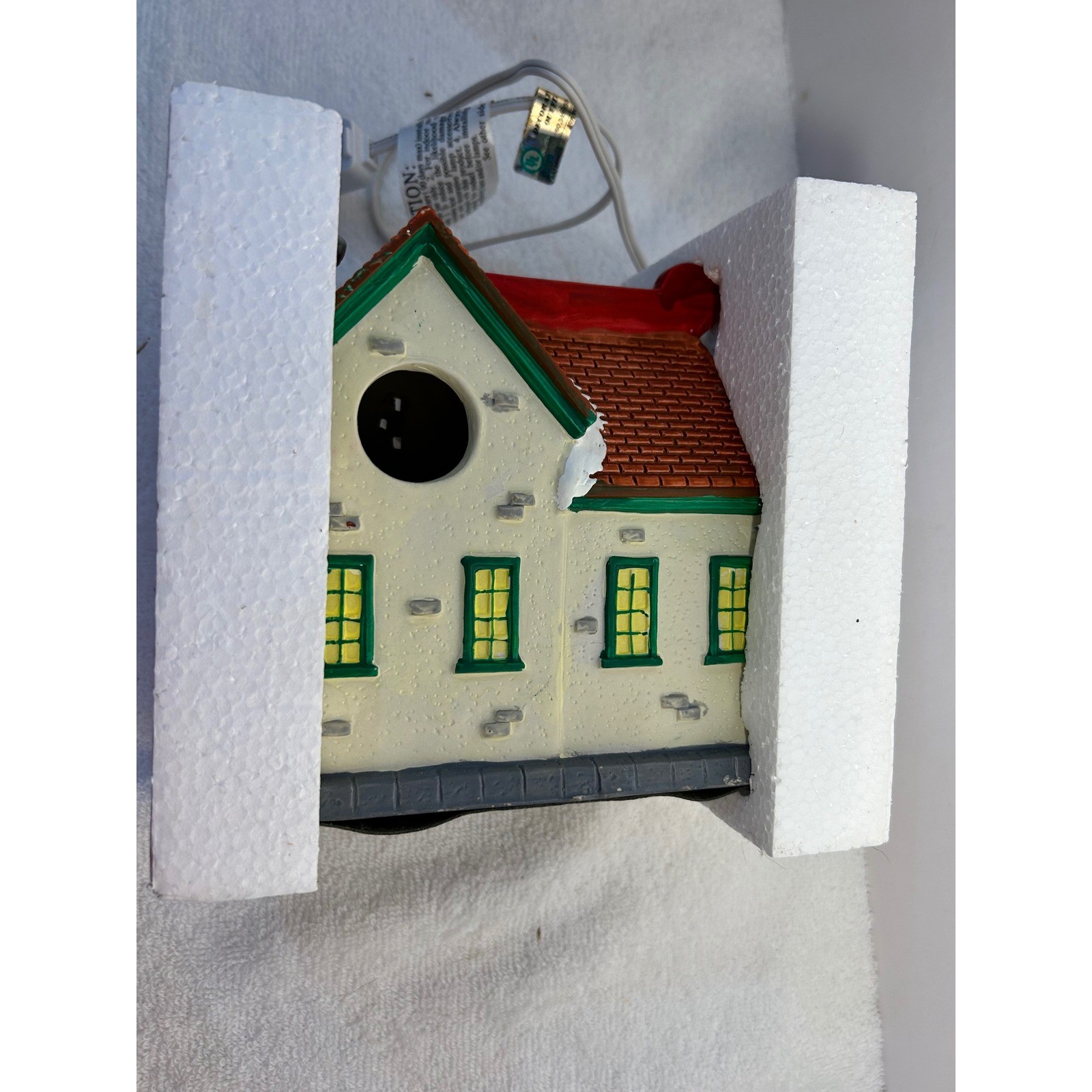 Victorian Traditions Gas Station Mainstreet Illuminated Porcelain Village House