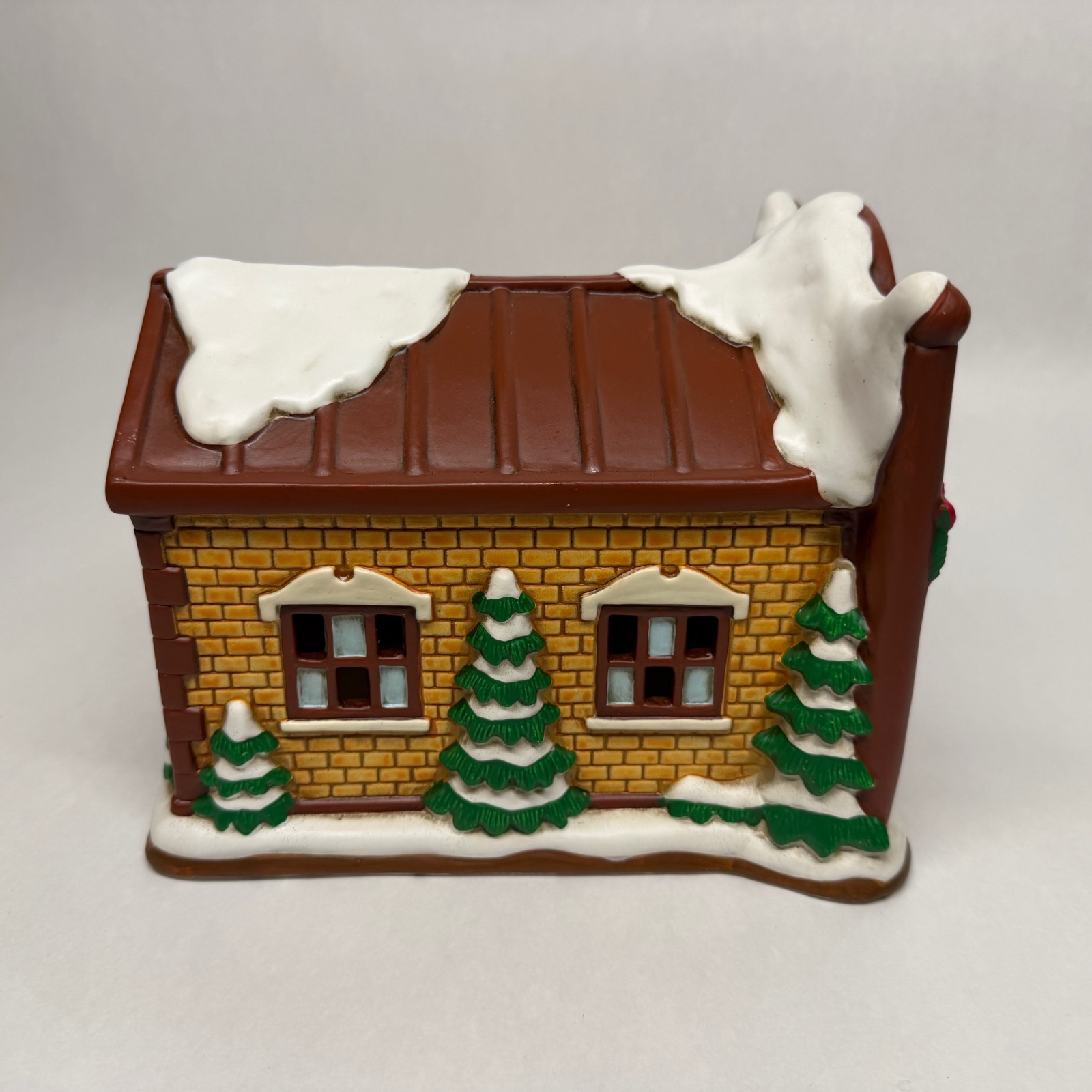 Colonial Village Porcelain Christmas Photo Studio w/ Photographer – 10872