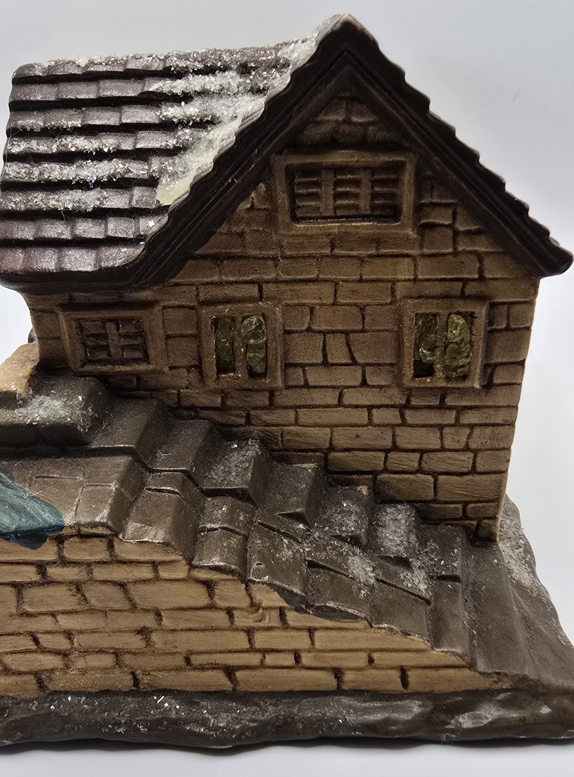 Vintage 1979 Byron Molds Ceramic Grist Mill Christmas Village House Hand Painted