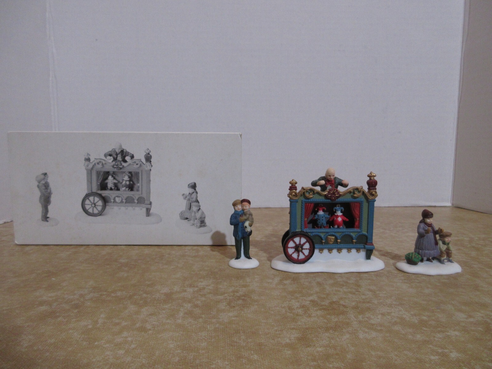 Dept 56 Heritage Dickens Village 1992 The Old Puppeteer #5802-5
