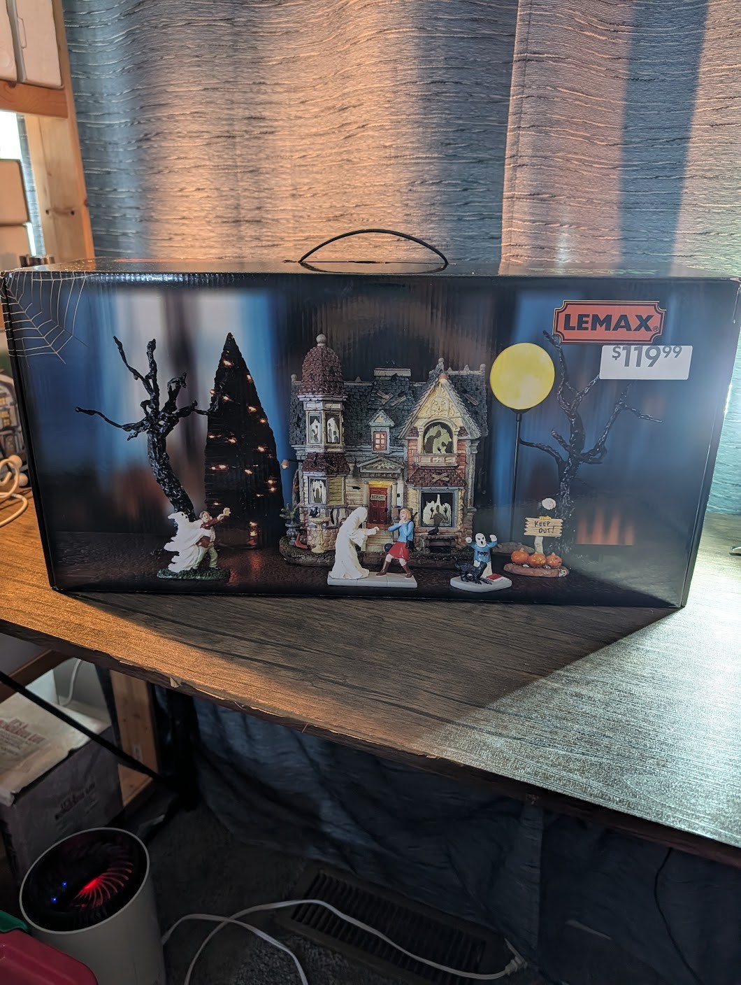Lemax Spooky Town- The The House of Shadows 11 PC Boxed Set